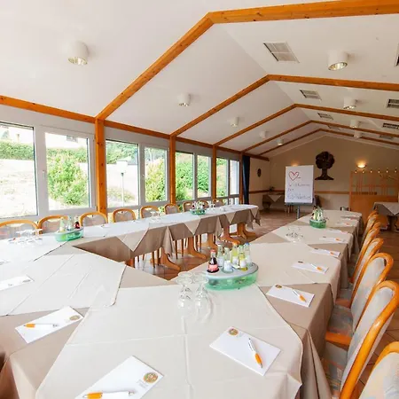 מלון Appartementhaus Eifeladventures