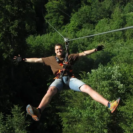מלון Appartementhaus Eifeladventures Berlingen