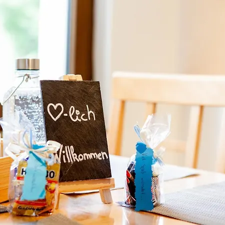 מלון Appartementhaus Eifeladventures Berlingen