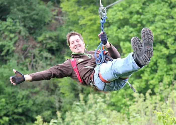 Отель Appartementhaus Eifeladventures